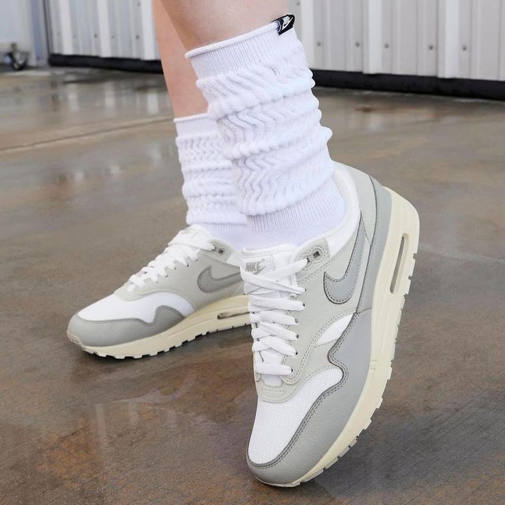 Nike Air Max 1 Pure Platinum