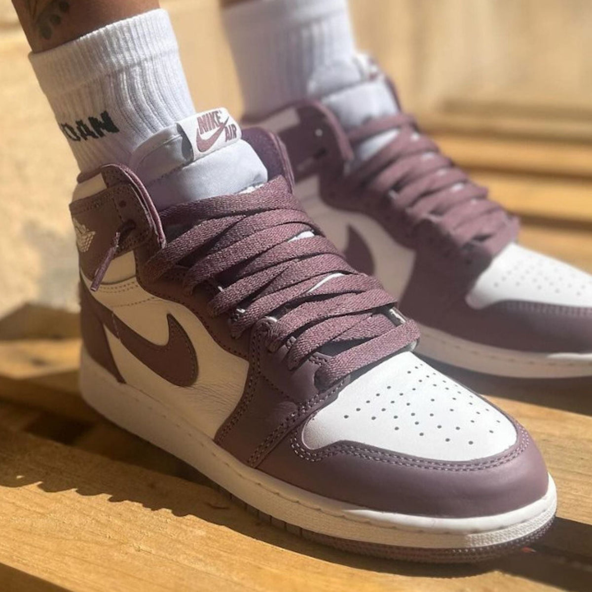 Air Jordan 1 High OG Mauve