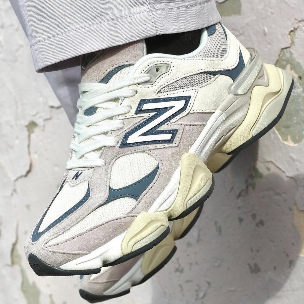 New Balance 9060 Moonrock Linen