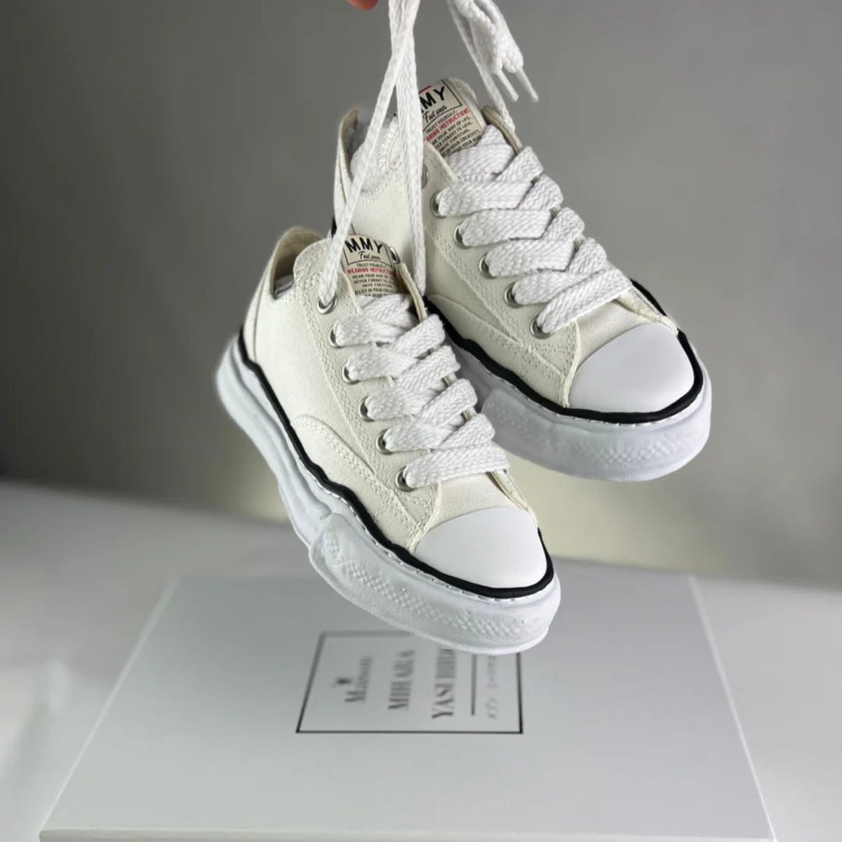 Maison Mihara Yasuhiro Peterson OG Sole Canvas Low White