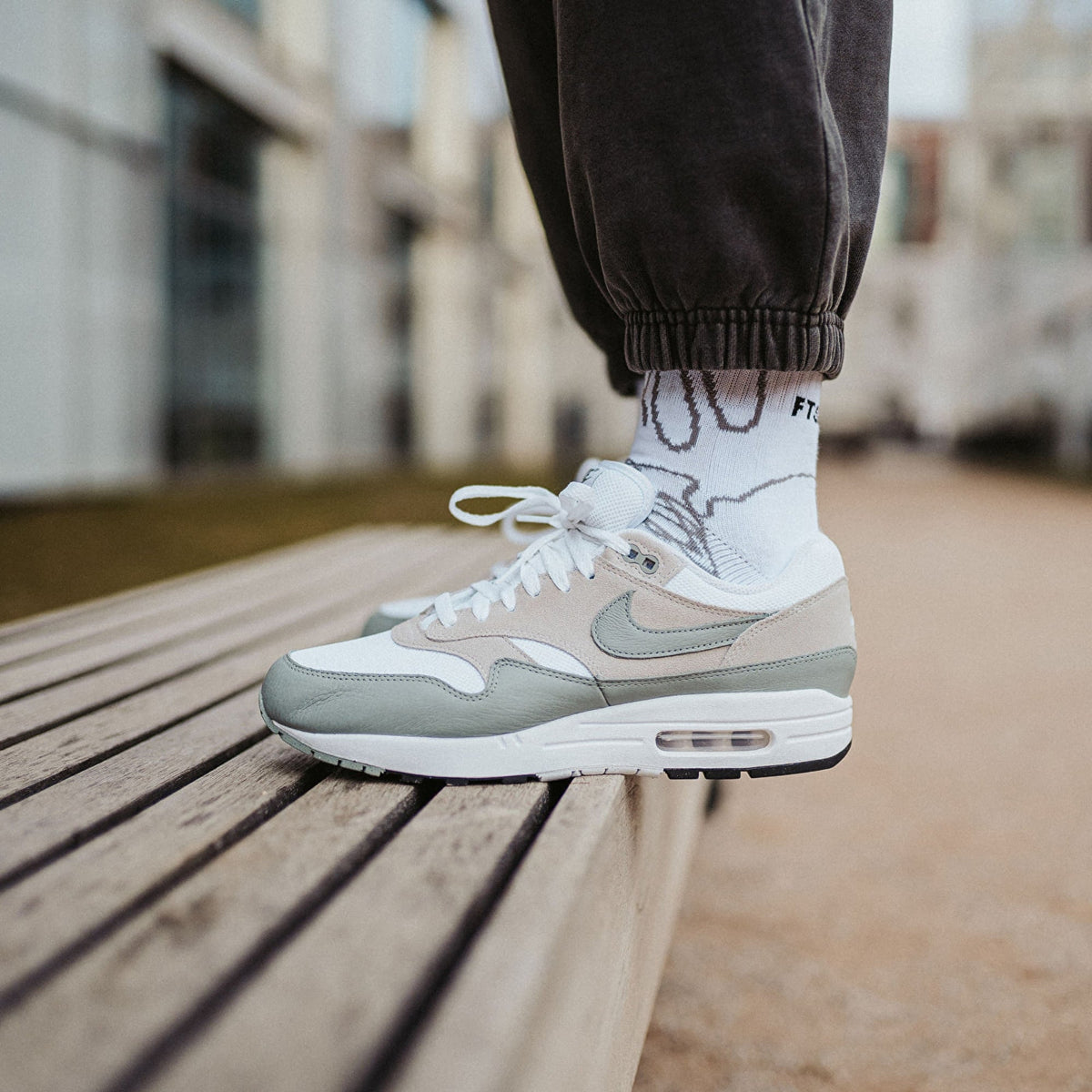 Nike Air Max 1 Mica Green